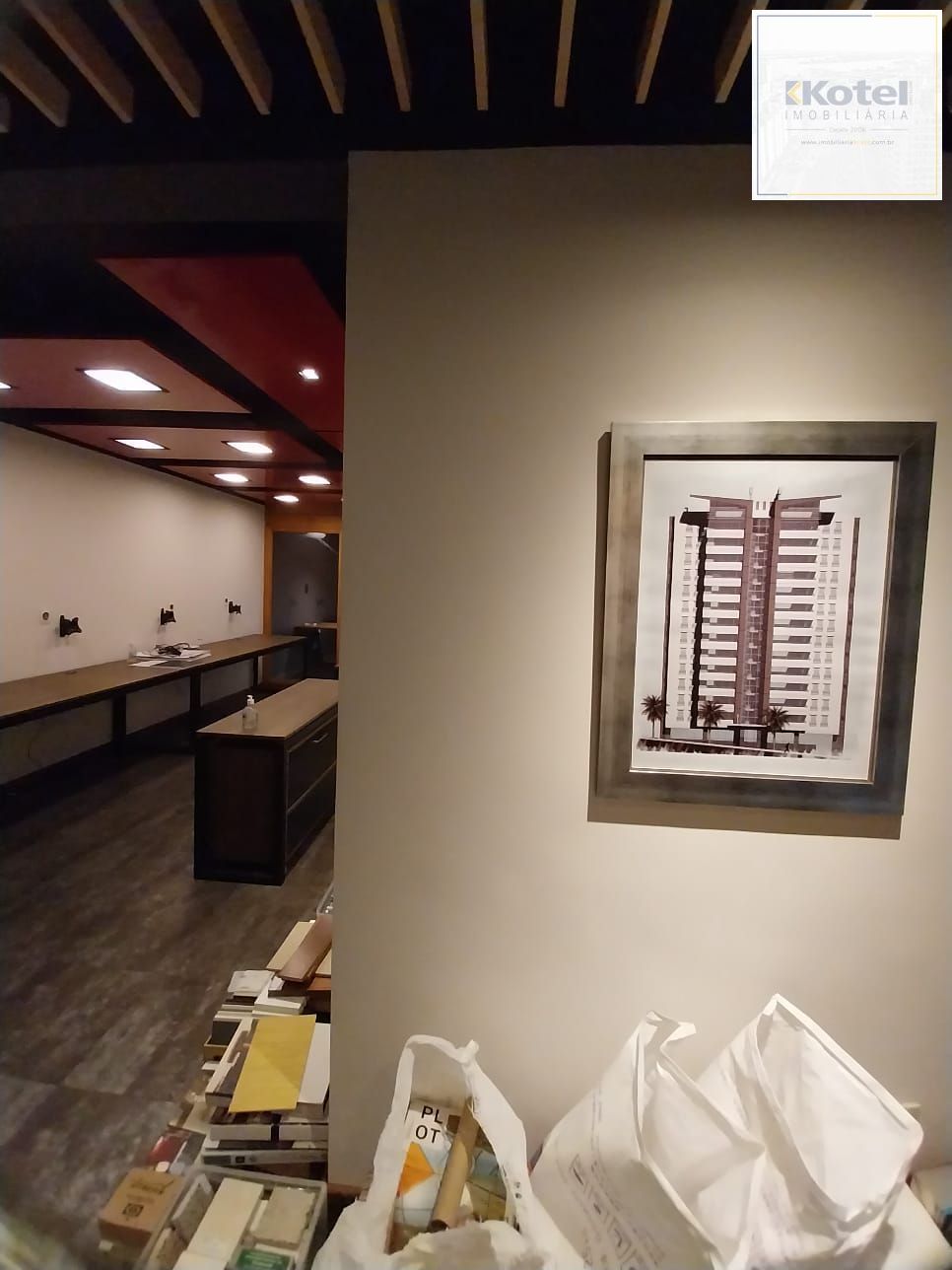 Sala comercial na Cidade Baixa, Porto Alegre, Preço baixo!