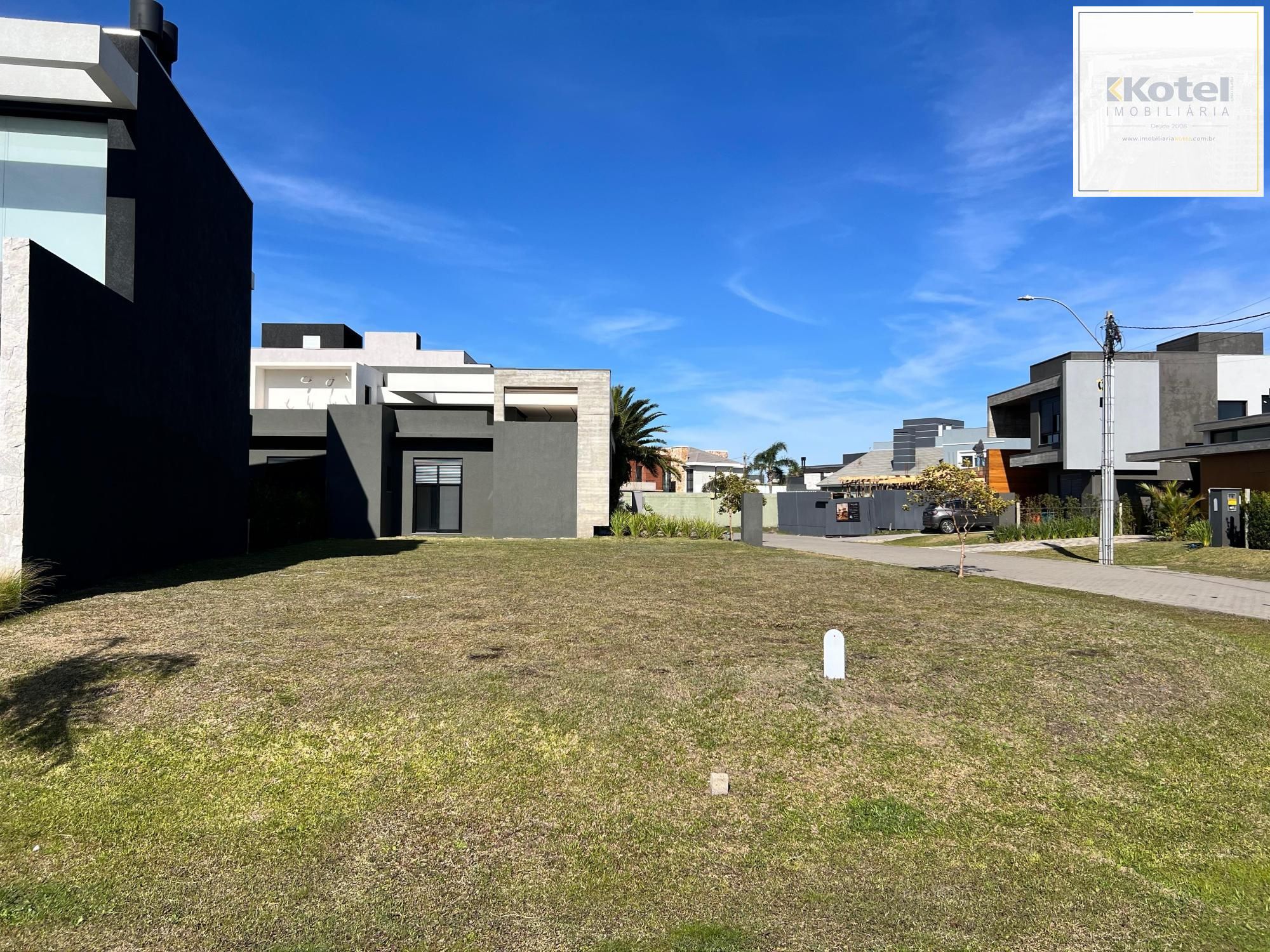 Lote de 314 m2 a venda no Condomínio Sunset em Xangri-lá.
