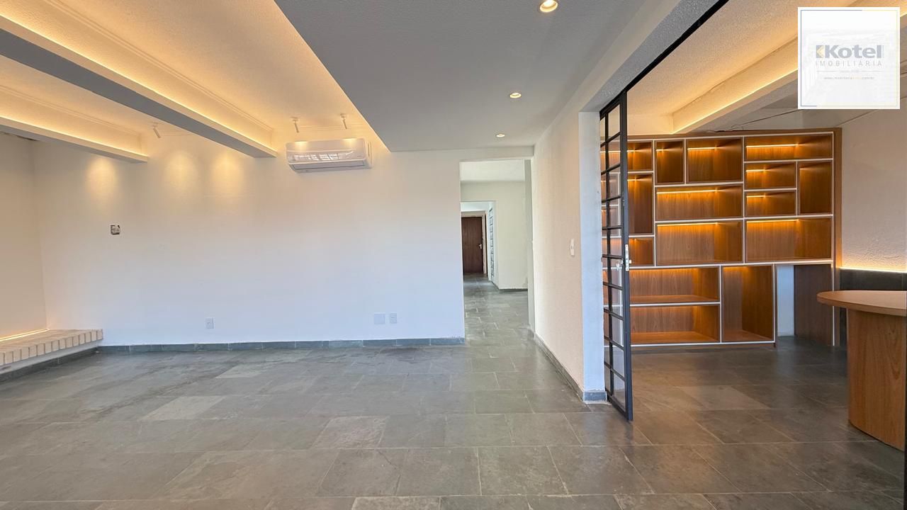 Casa semi reformada com 4 dormitórios e 4 vagas no Chácara das Pedras próx. Joao Wallig. — foto 2