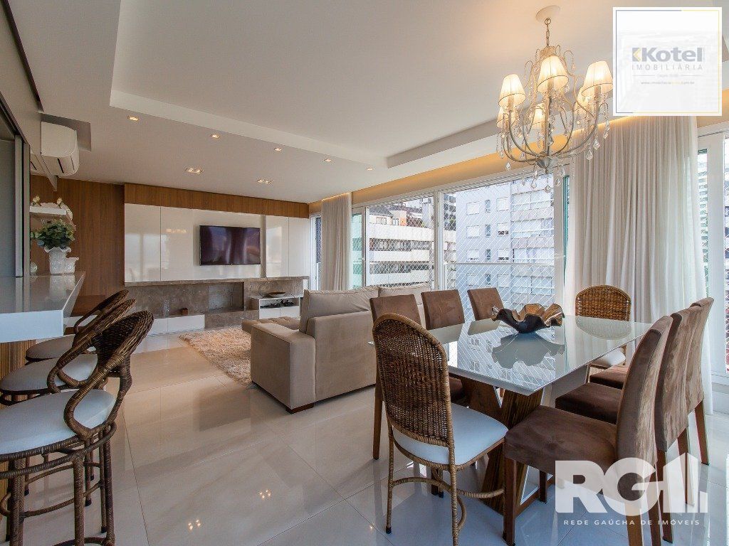 Belíssimo apartamento todo decorado por arquiteto. Apartamento com 170 m2, 3 suítes, sendo 1 suíte máster no bairro Petrópolis. — foto 5
