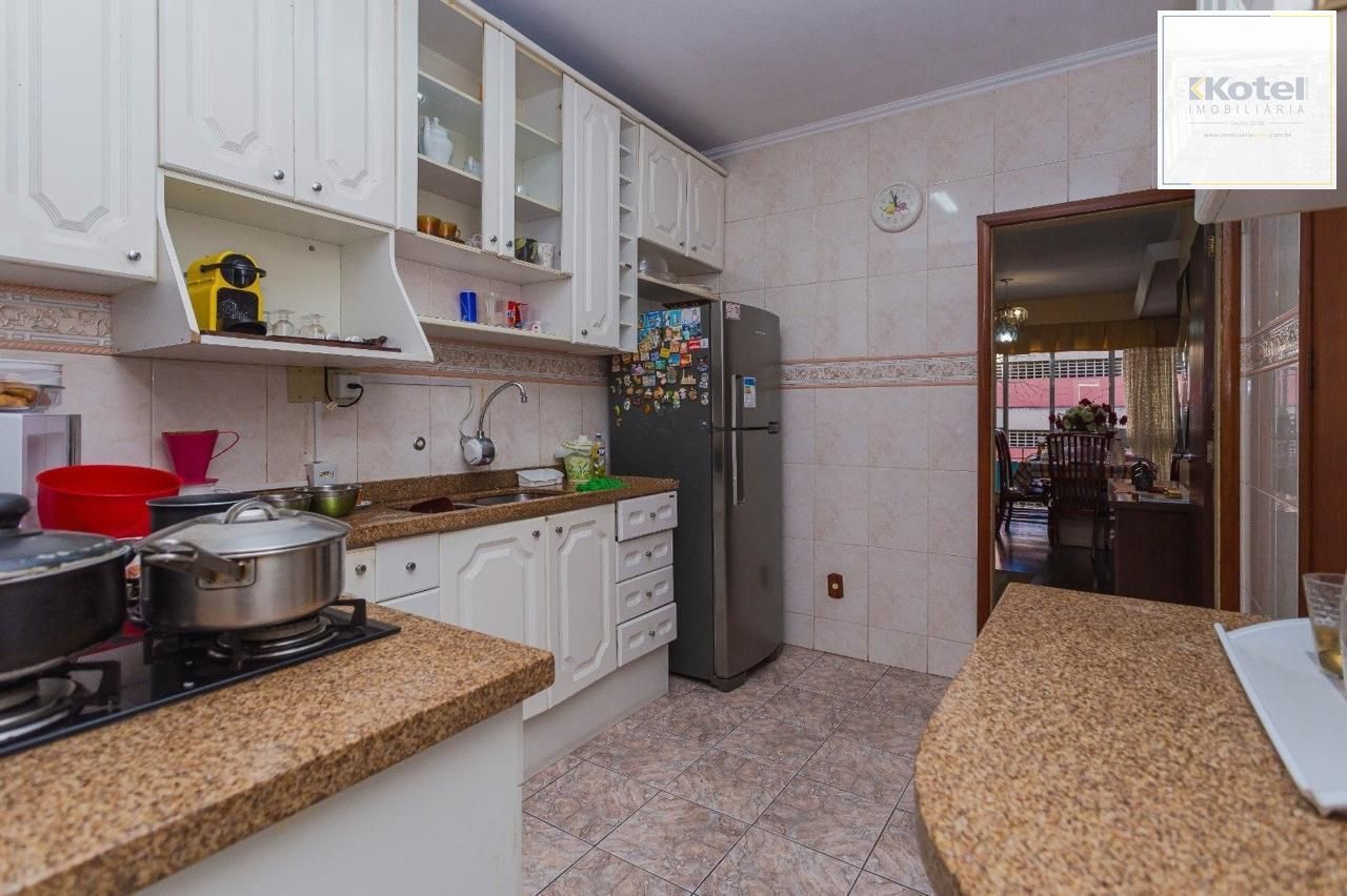 Apartamento com 171m², 4 dormitórios e 2 vagas no Centro Histórico.