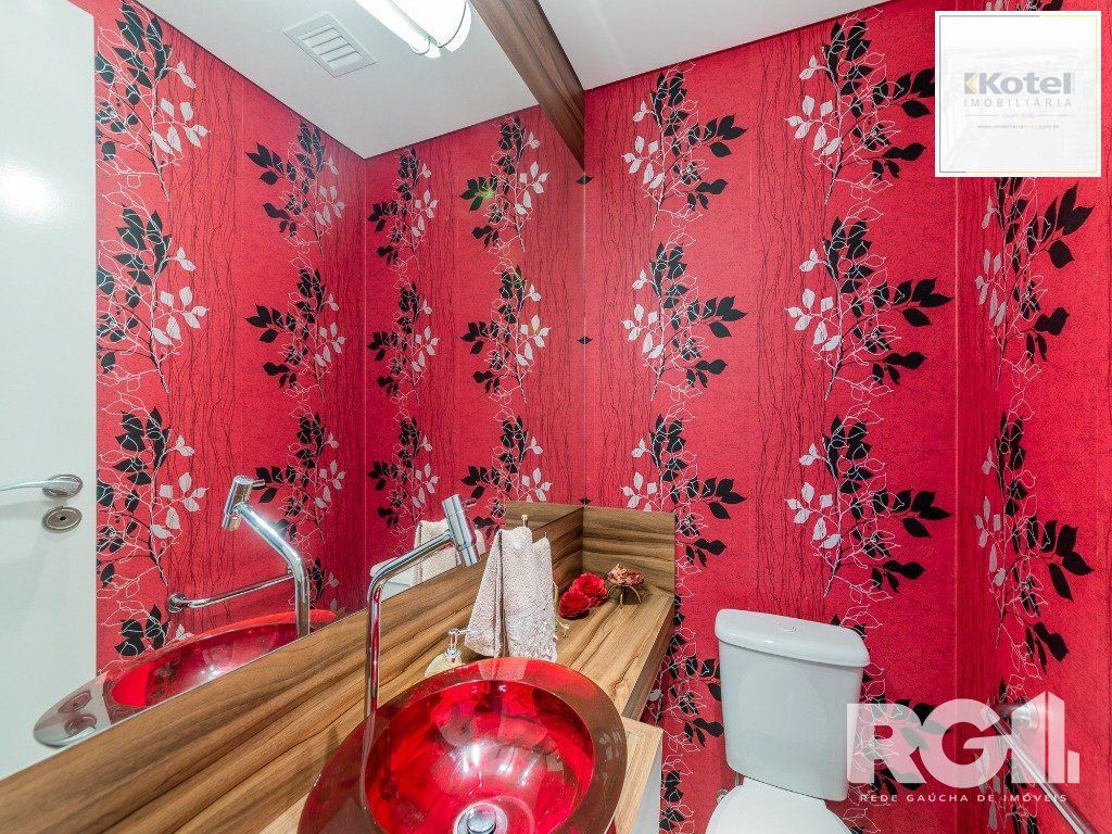 EXCLUSIVIDADE  Belíssima casa de 4 suítes + gabinete no condomínio fechado Terra Mater com vista exuberante para o bosque, próximo da portaria e infraestrutura. — foto 4