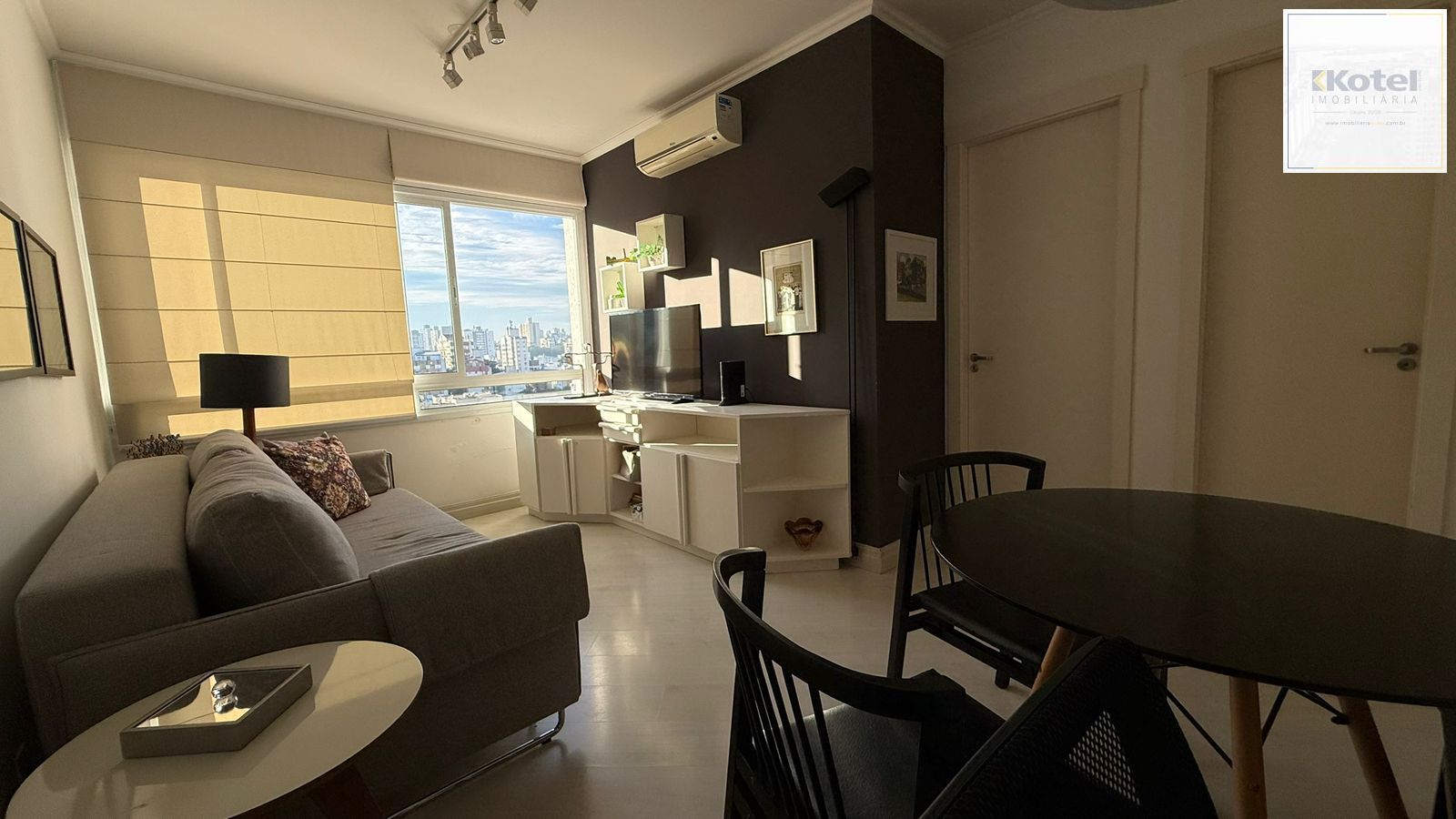 Apartamento 1 dormitório c/vaga escriturada coberta e infra completa no Rio Branco