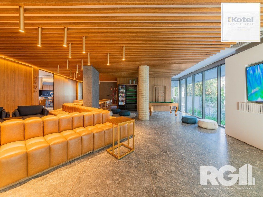 Loft de alto padrão construtivo no bairro Moinhos de Vento, planta de 29,60 m2 privativos com porcelanato, forro em gesso e aberturas em alumínio com vidros duplos. — foto 4