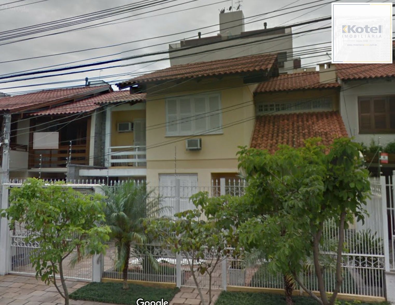 Casa a venda de 4 dormitórios com 325,40 m², no bairro Jardim Lindóia em Porto Alegre. — foto 2