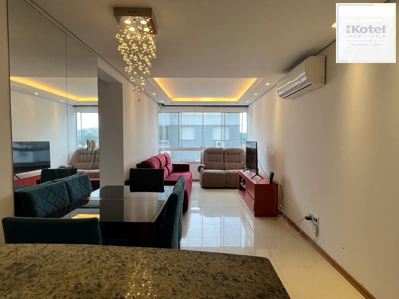 Apartamento 57 m2, 2 dormitórios com 1 vaga coberta!