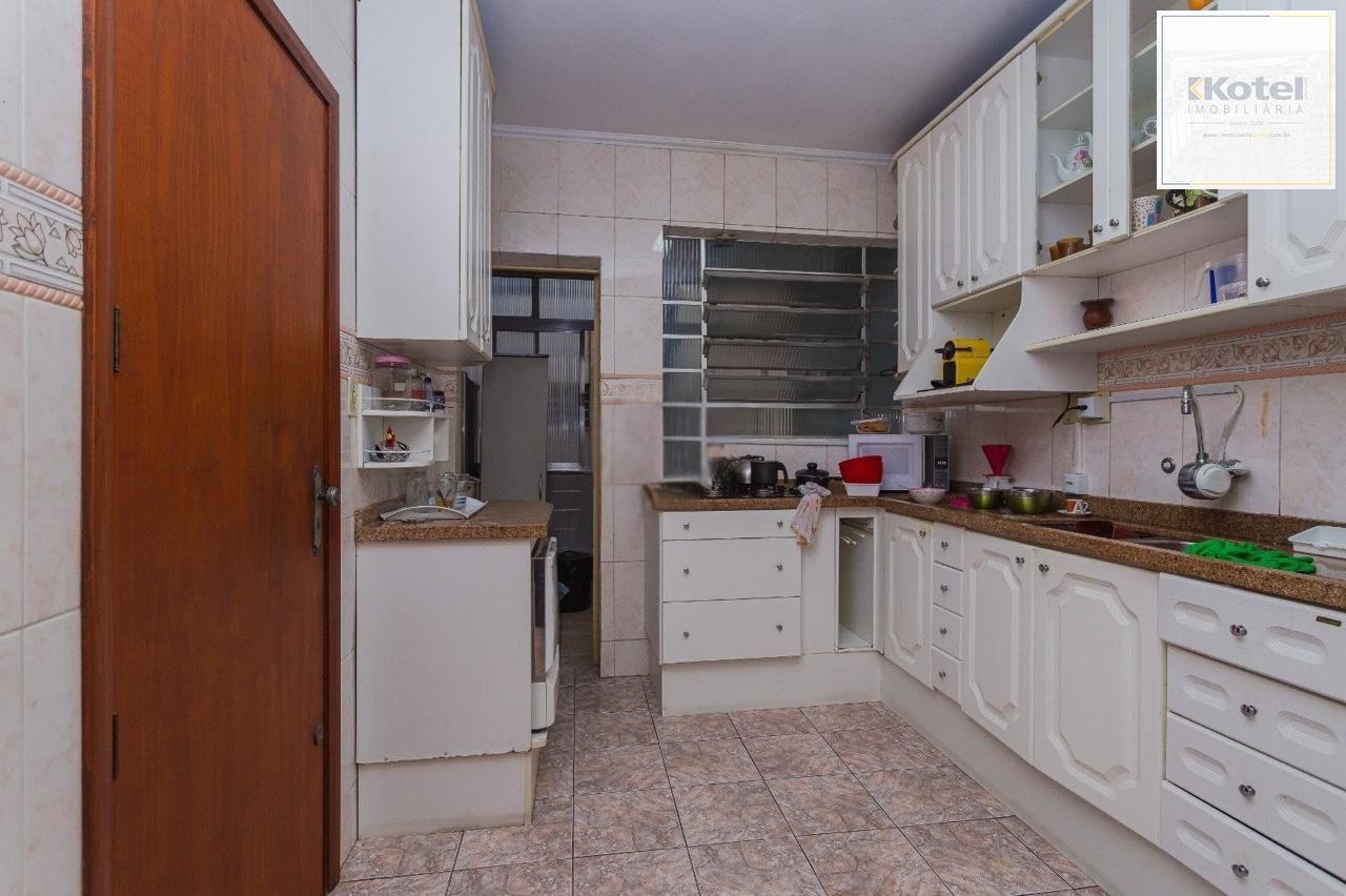 Apartamento com 171m², 4 dormitórios e 2 vagas no Centro Histórico.