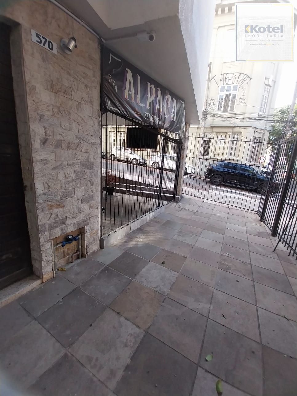 Loja na Demétrio Ribeiro, Centro Histórico, preço atrativo.