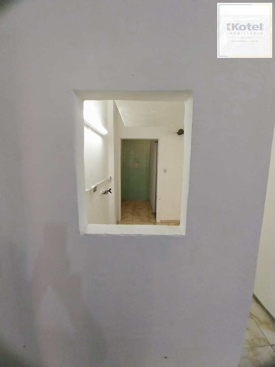 Loja na Demétrio Ribeiro, Centro Histórico, preço atrativo.