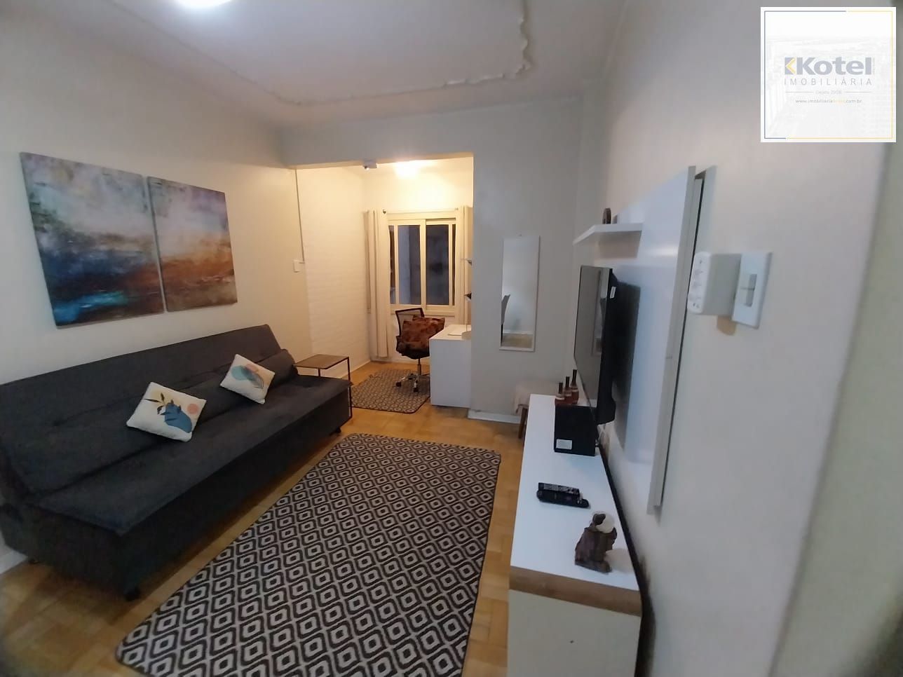 Oportunidade Excelente Apartamento 1D Mobiliado 2 piso com elevador Cidade Baixa.