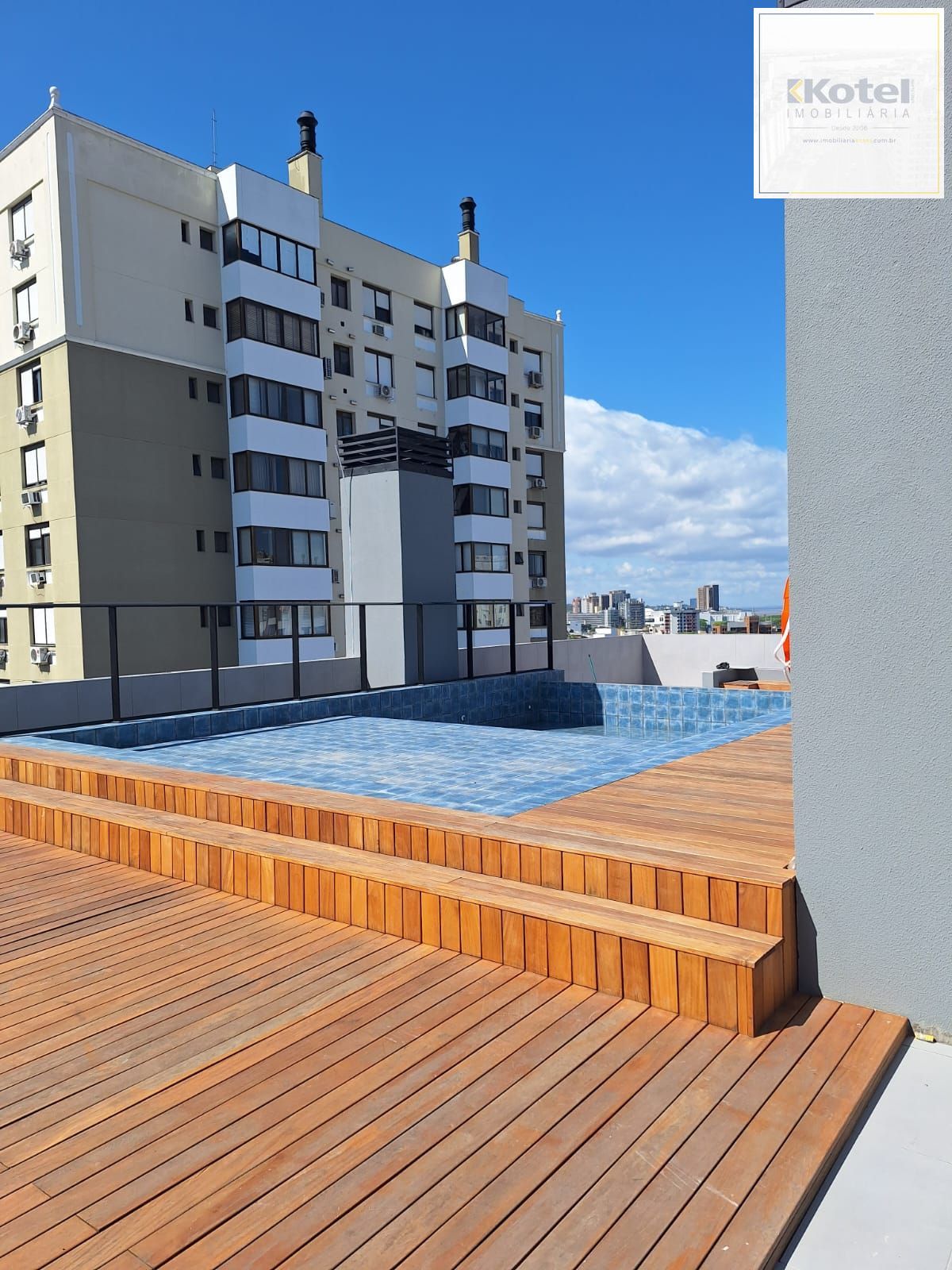 Apartamento 1D andar alto - lançamento - Cidade Baixa - Porto Alegre