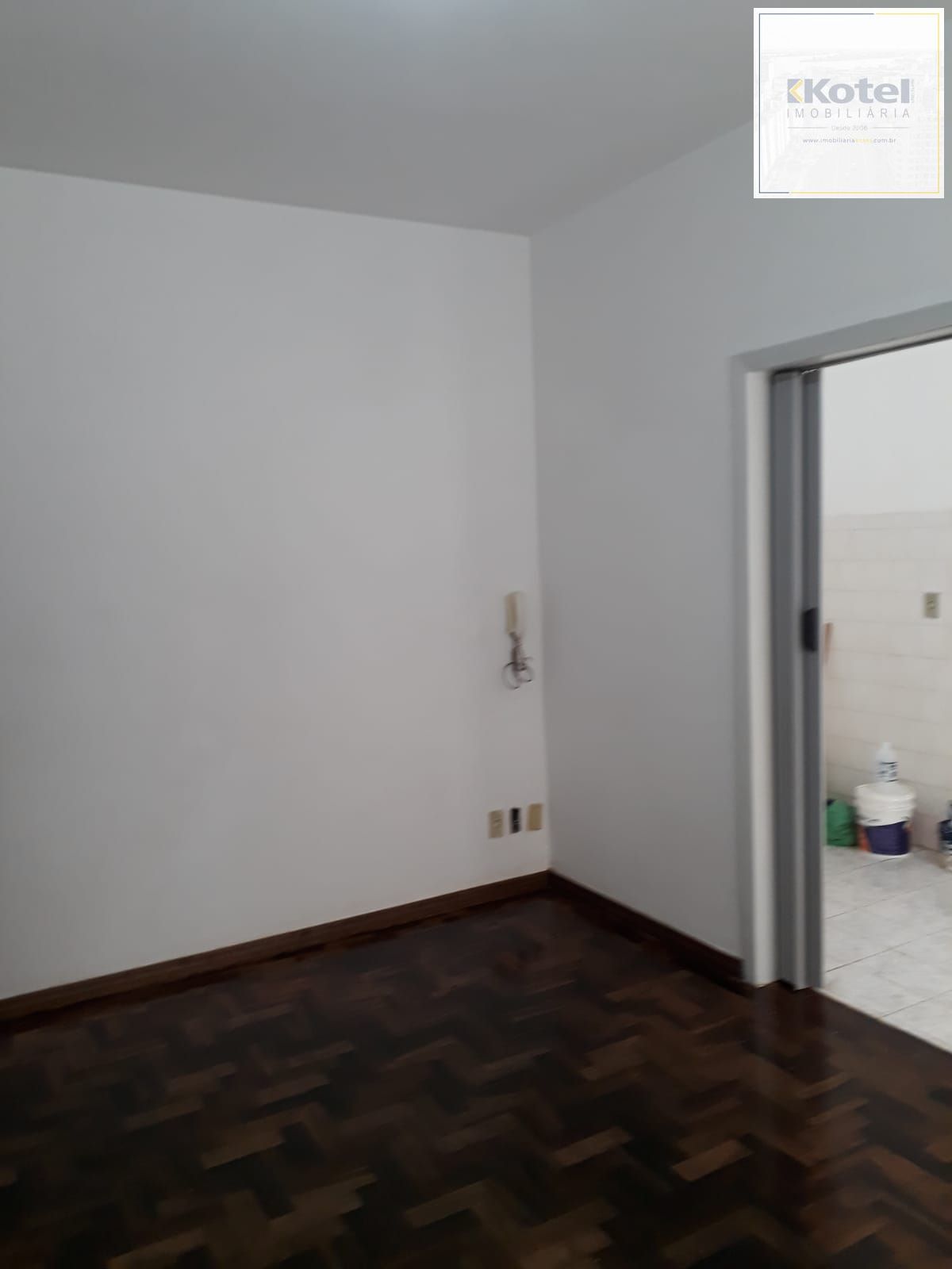 Kitnet desocupada no Menino Deus - Porto Alegre - Preço atrativo! — foto 5