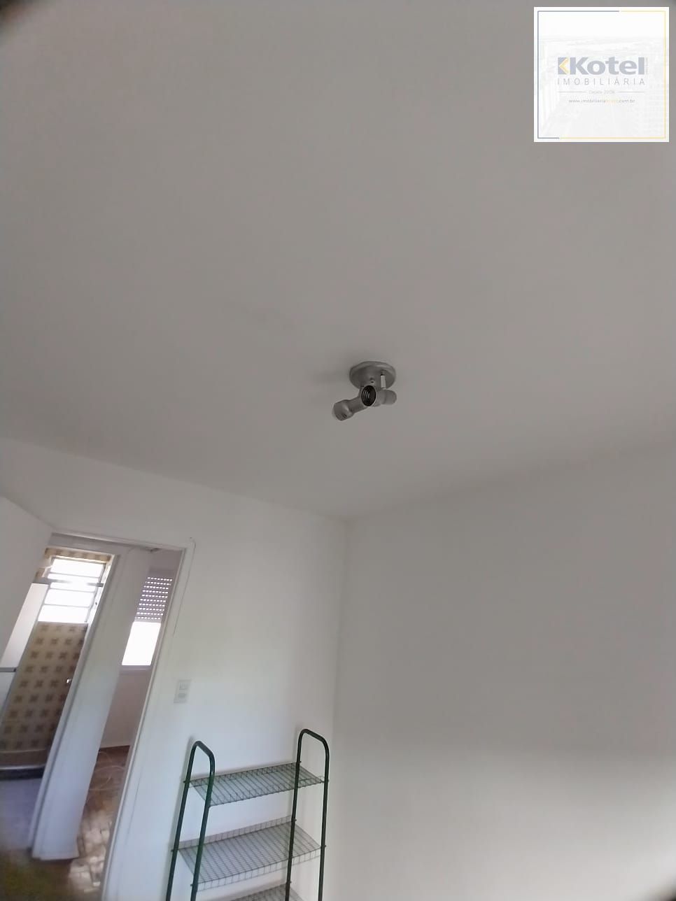 Apto 1D desocupado com BOX no Humaitá P. Alegre, Preço Atrativo — foto 5