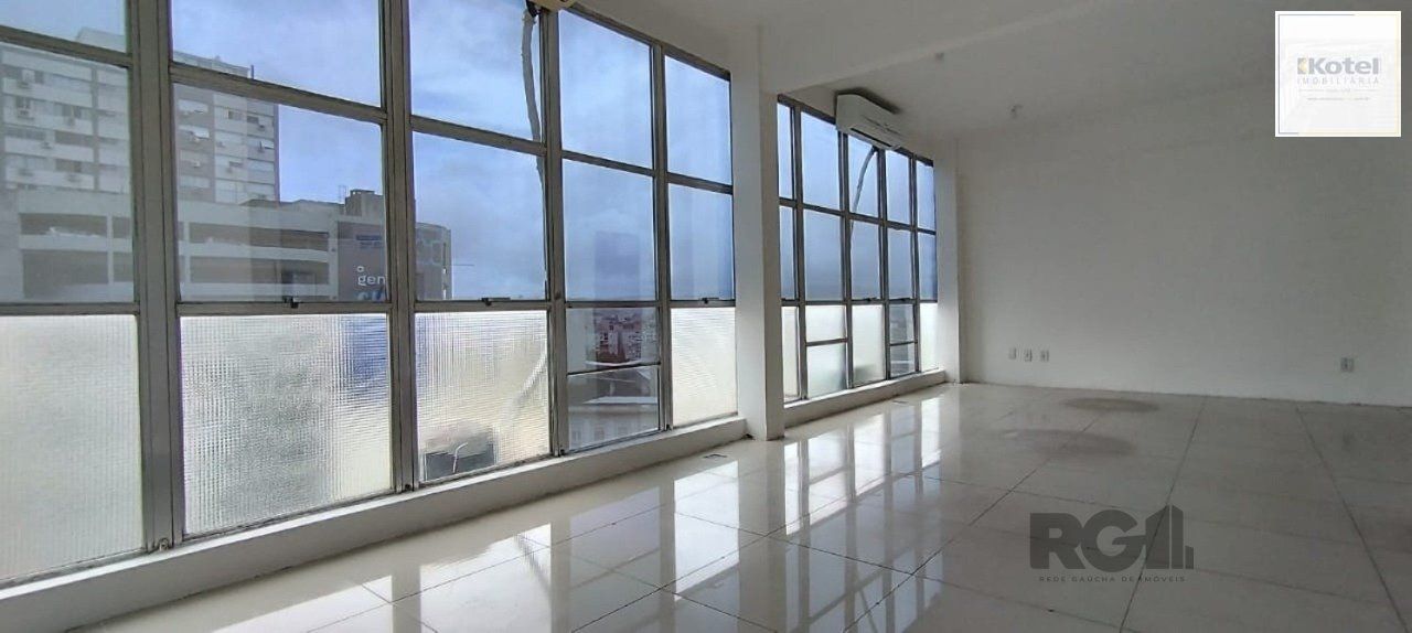 Sala Comercial à venda, 36m², Centro Histórico - Porto Alegre