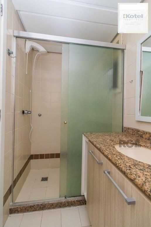 Apartamento 2 Dormitórios,Suíte,Elevador e Garagem no  Bairro Santana
