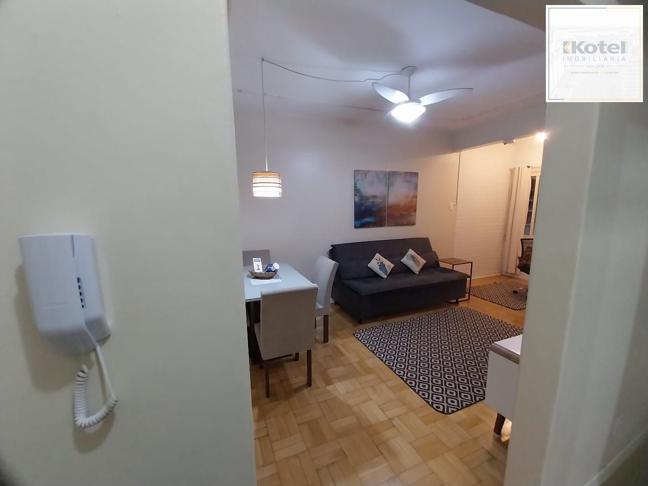 Oportunidade Excelente Apartamento 1D Mobiliado 2 piso com elevador Cidade Baixa.