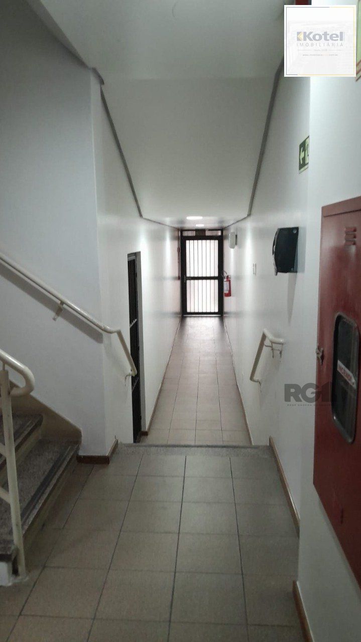 Sala térrea,com 78 m2 de pátio,com 200,98m2,na Lima e Silva