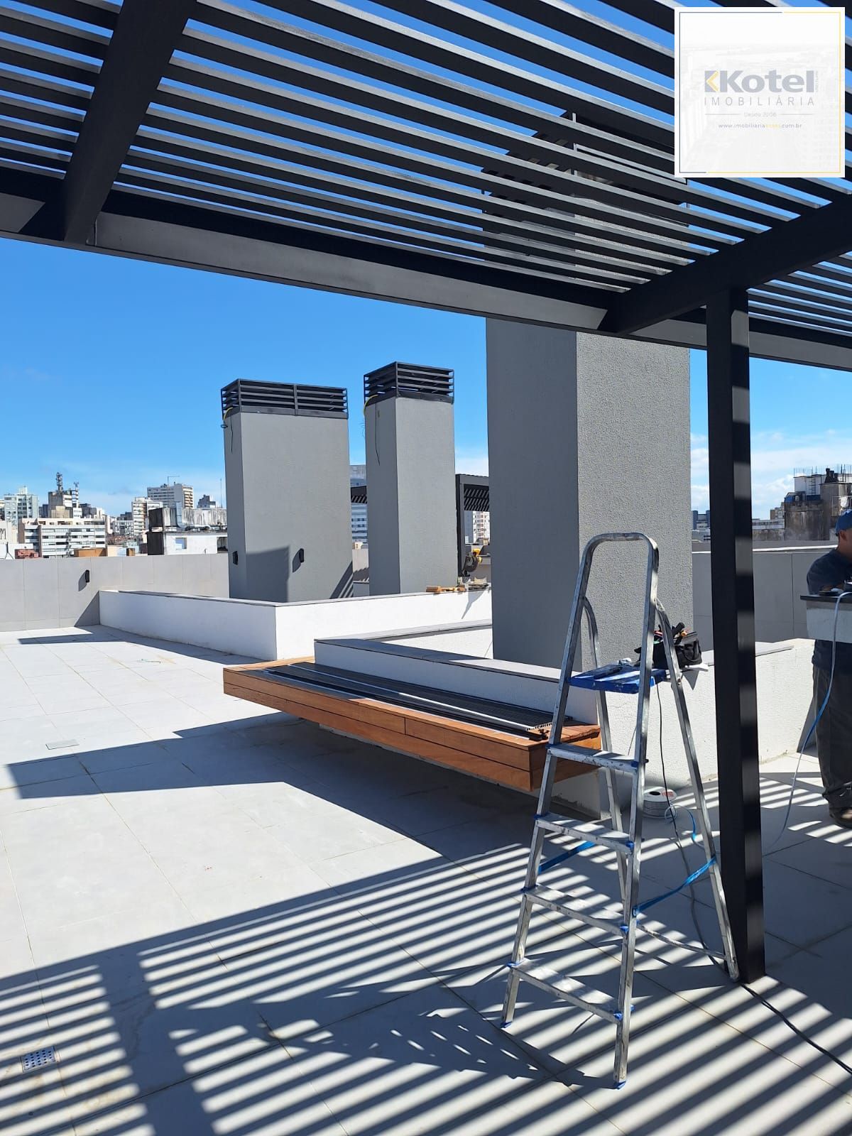 Apartamento 1D andar alto - lançamento - Cidade Baixa - Porto Alegre