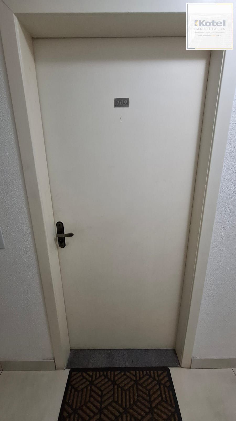 Apto Térreo 2 pátios 2D (1Suíte) - São Sebastião - Porto Alegre