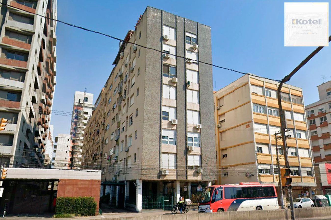 Excelente cobertura 3D, na Cidade Baixa, em frente a Redenção - Porto Alegre