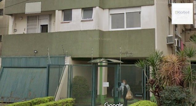 Excelente apartamento, Centro Histórico, de frente, andar alto.
