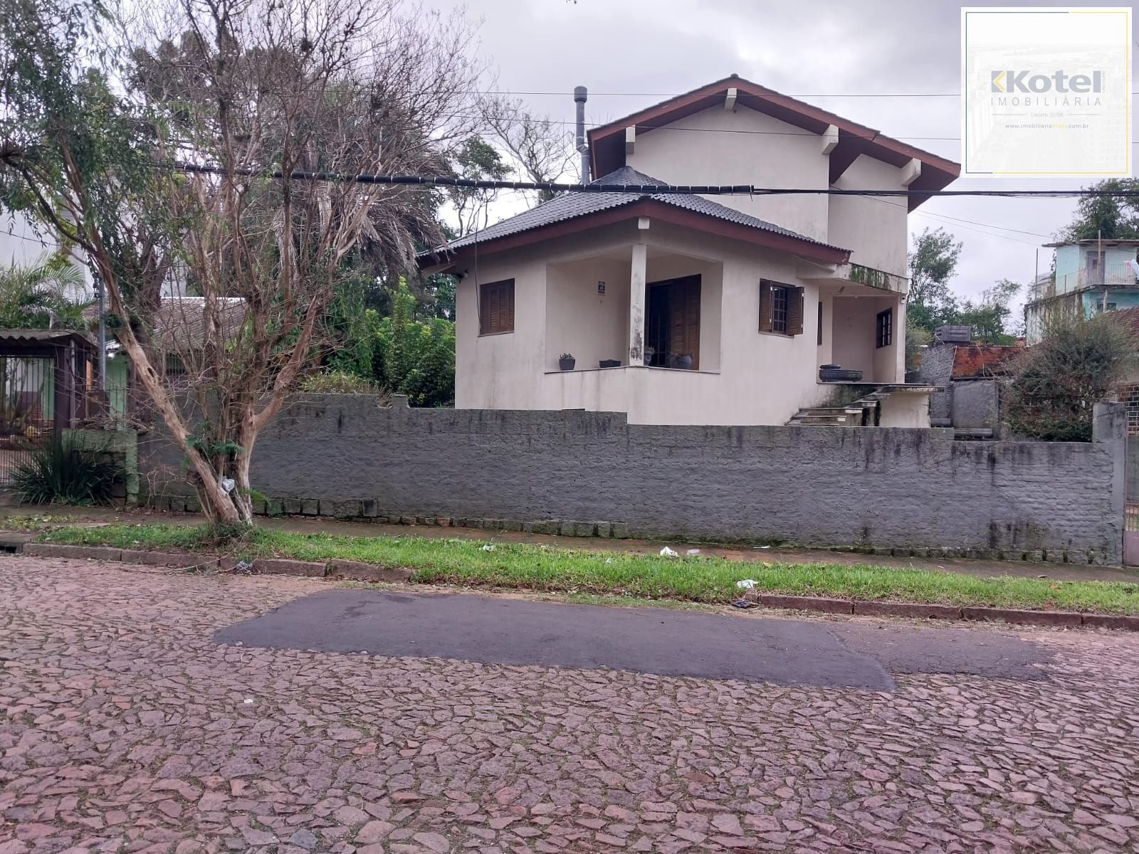 Casa ampla 5 D E 4 Banheiros, 2 vagas - Sta Tereza - Porto Alegre — foto 4