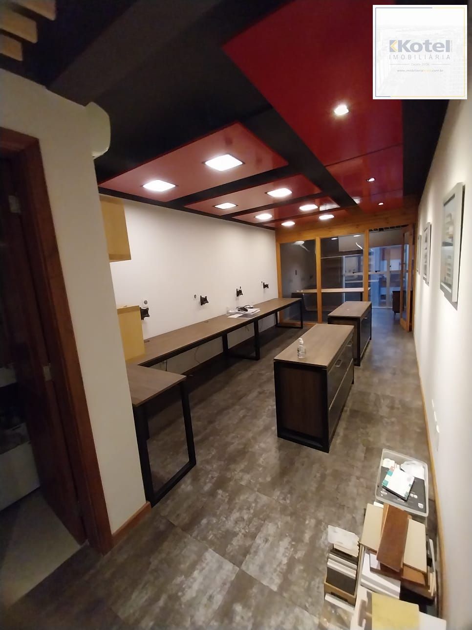 Sala comercial na Cidade Baixa, Porto Alegre, Preço baixo!