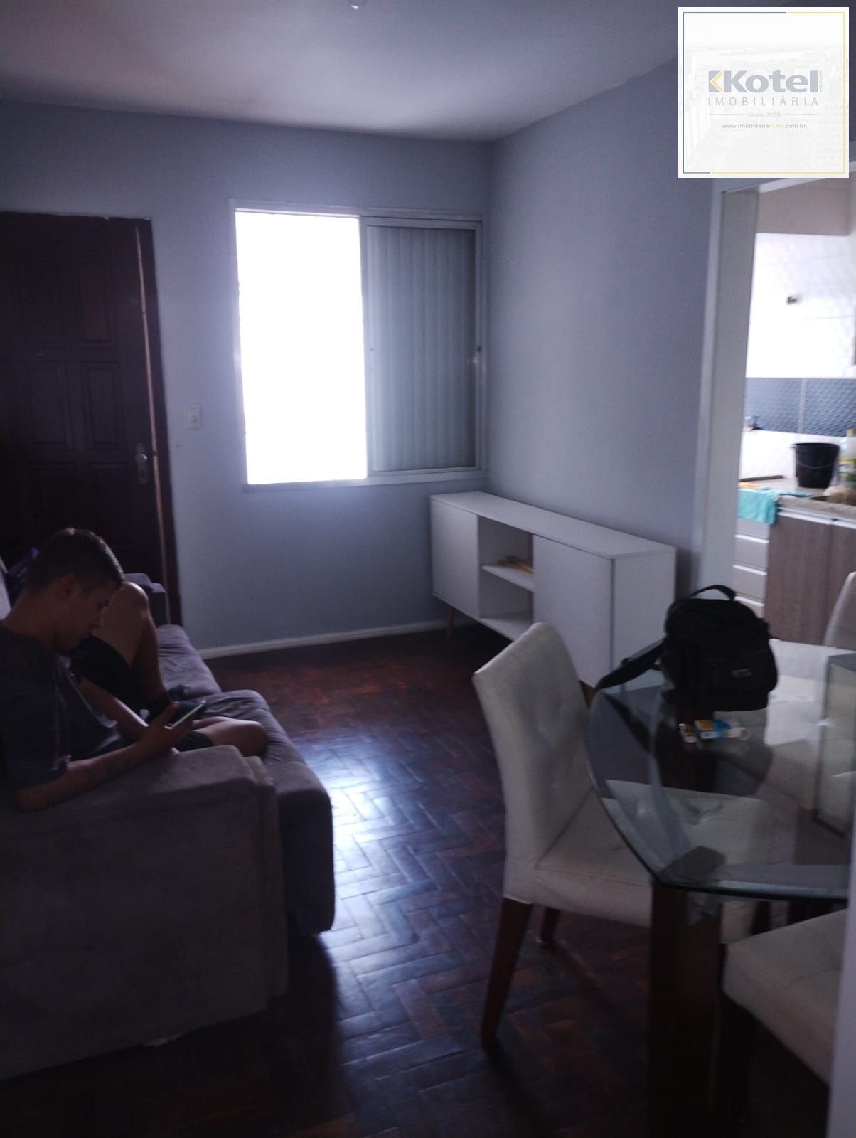 Compre 1 quarto, próximo Protásio Alves,com box rotativo