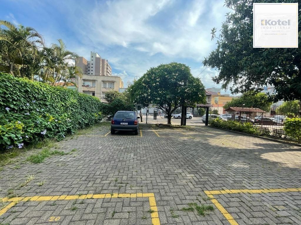 1 Dormitório,Bairro Menino Deus,na Barbedo,Reformado