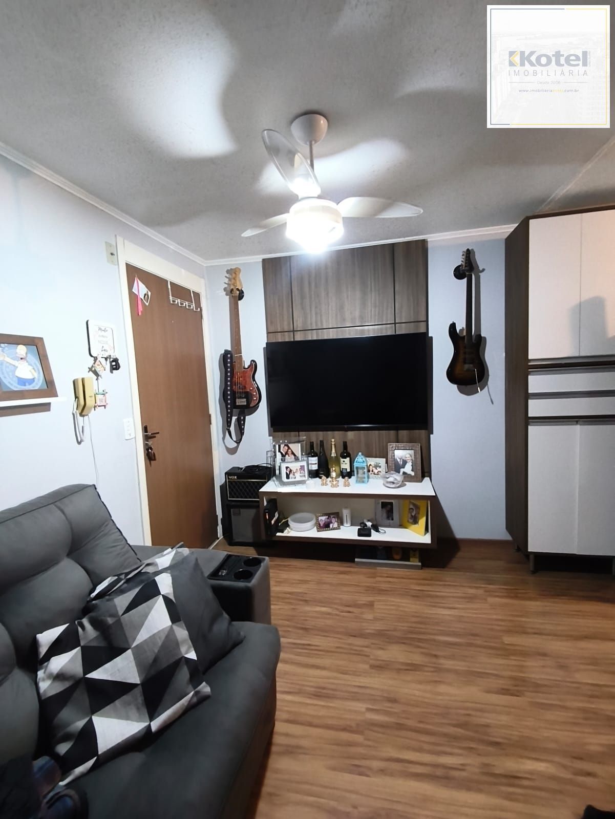 Apartamento à Venda - Monte Verde 2 dormitórios, Semi Mobiliado, Porto Alegre/RS — foto 2