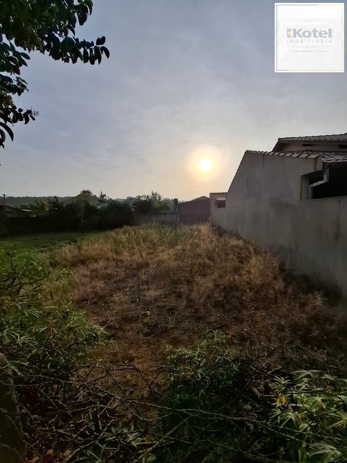 Terreno a Venda no bairro Belém Novo medindo 10x25 — foto 3