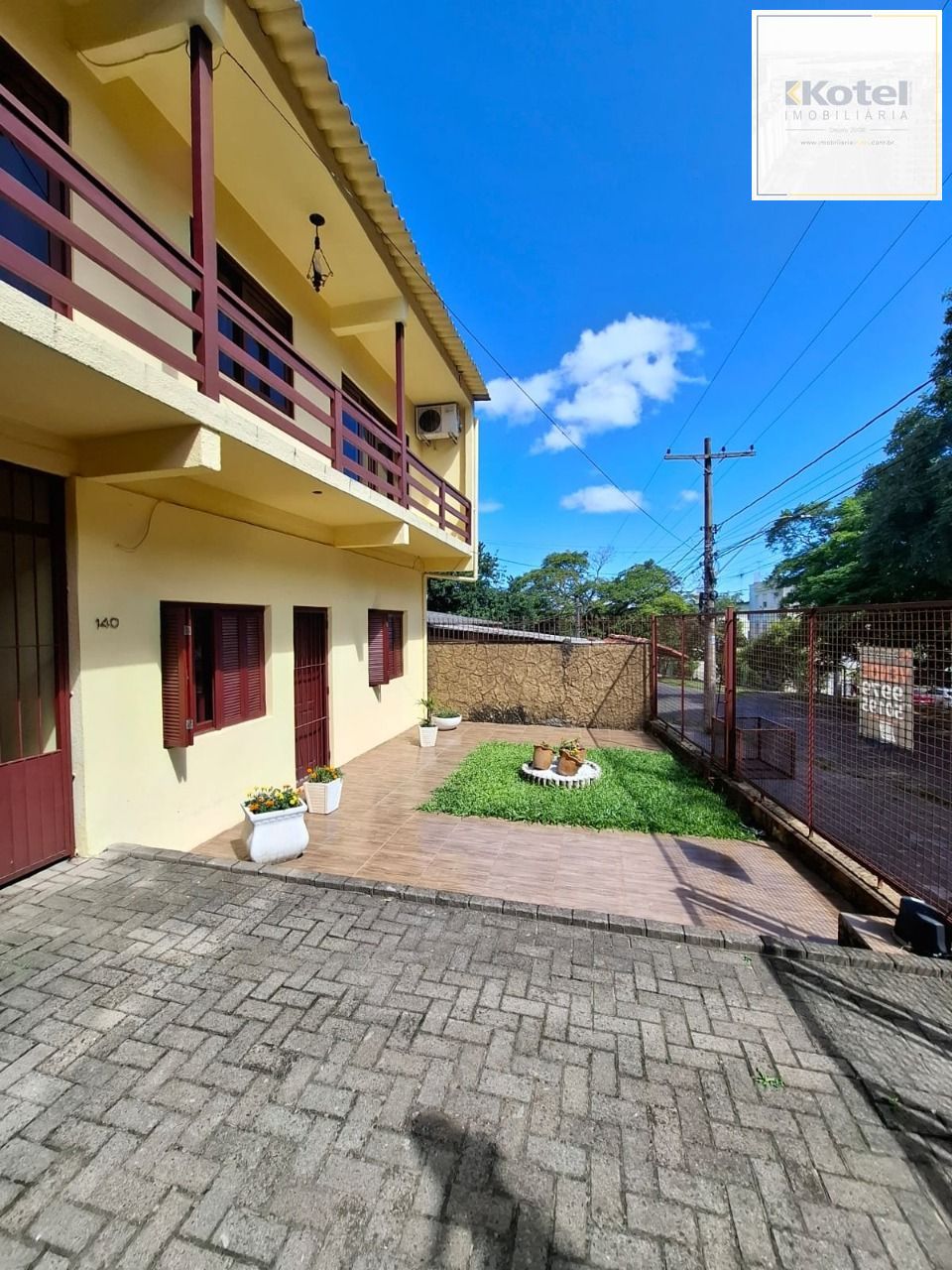 Casa 4 quartos à venda, 254m², Vila Nova - Porto Alegre
