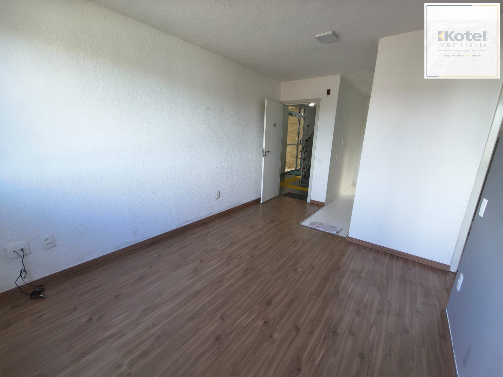 Apartamento 2 dormitórios - Recem Reformado - Reserva do sul II -Porto Alegre/RS — foto 5