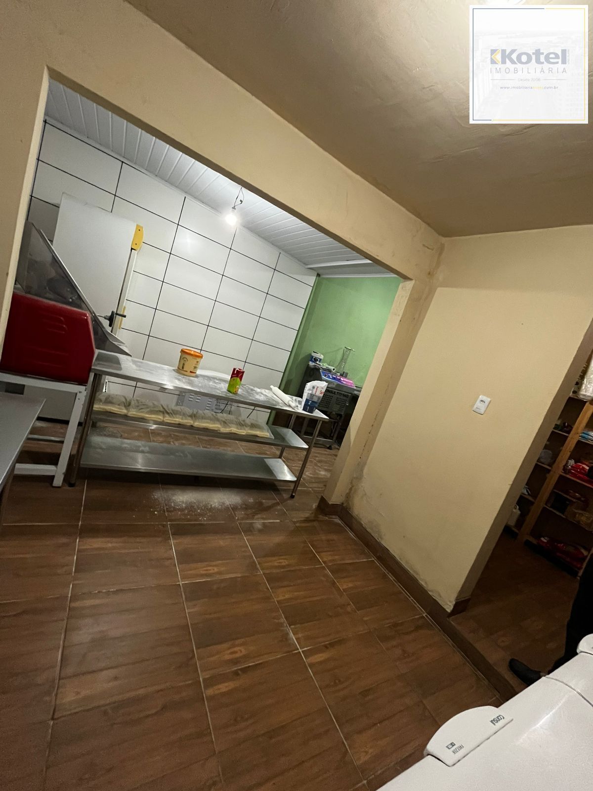 **Oportunidade Única! Casa Comercial no coração da Hípica, Porto Alegre!**