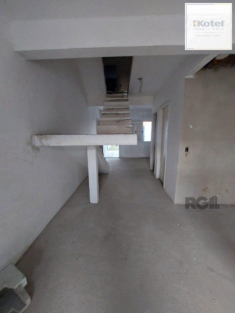 Sobrado 3 quartos à venda, 140m², Vila Nova - Porto Alegre
