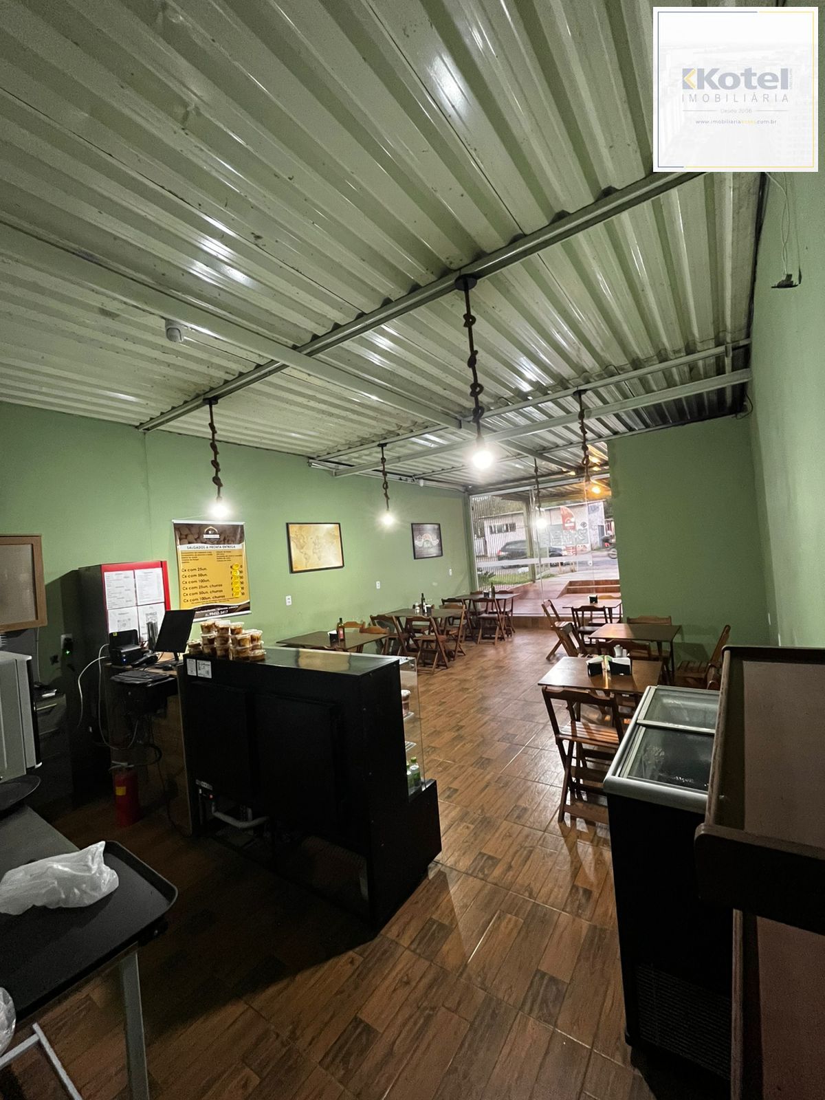 **Oportunidade Única! Casa Comercial no coração da Hípica, Porto Alegre!**