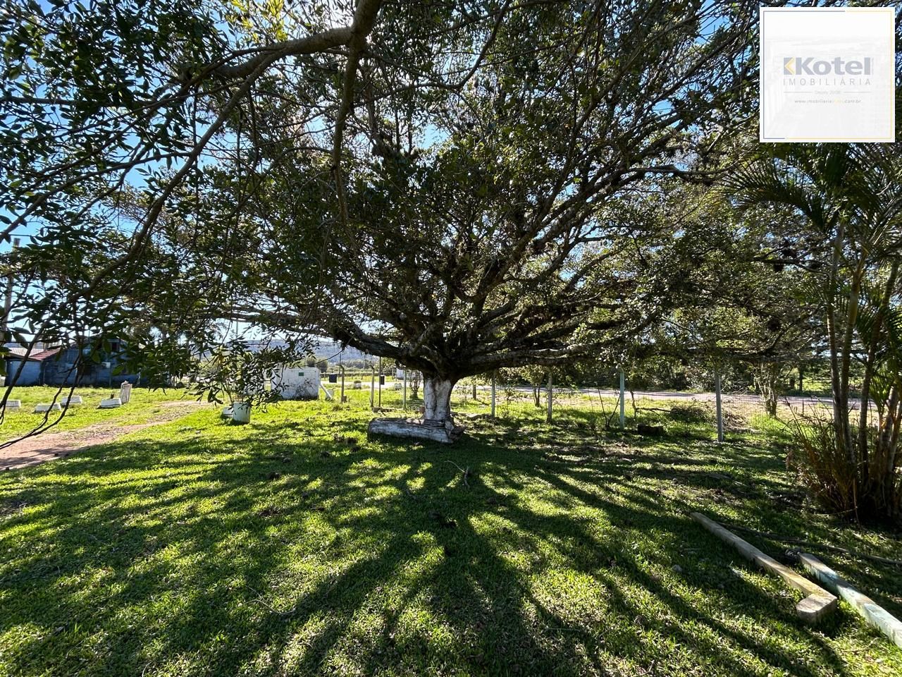 SÍTIO DE 4.600M² EM ITAPUÃ