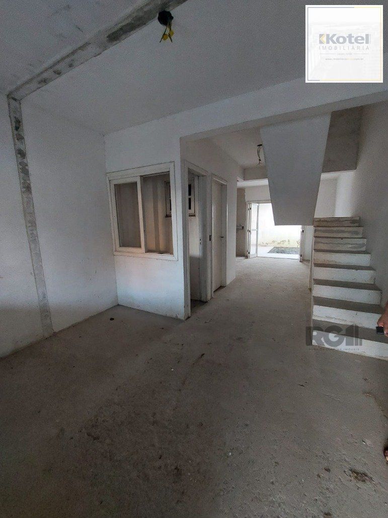 Sobrado 3 quartos à venda, 140m², Vila Nova - Porto Alegre
