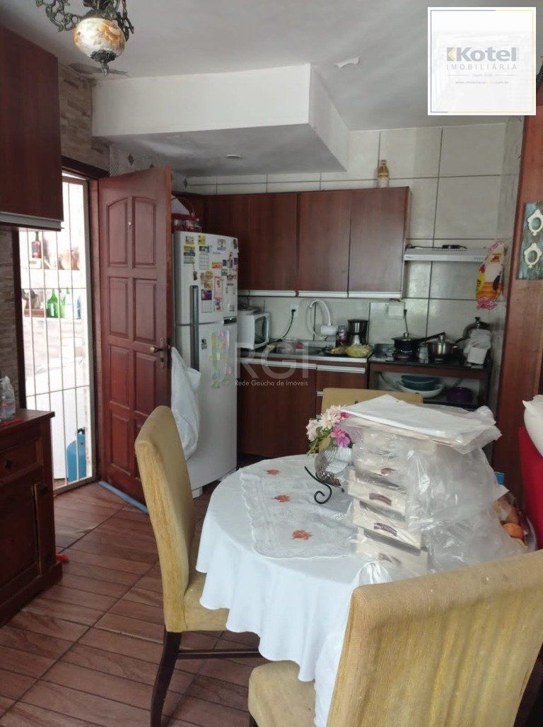 Sobrado 2 quartos à venda, 68m², Vila Nova - Porto Alegre