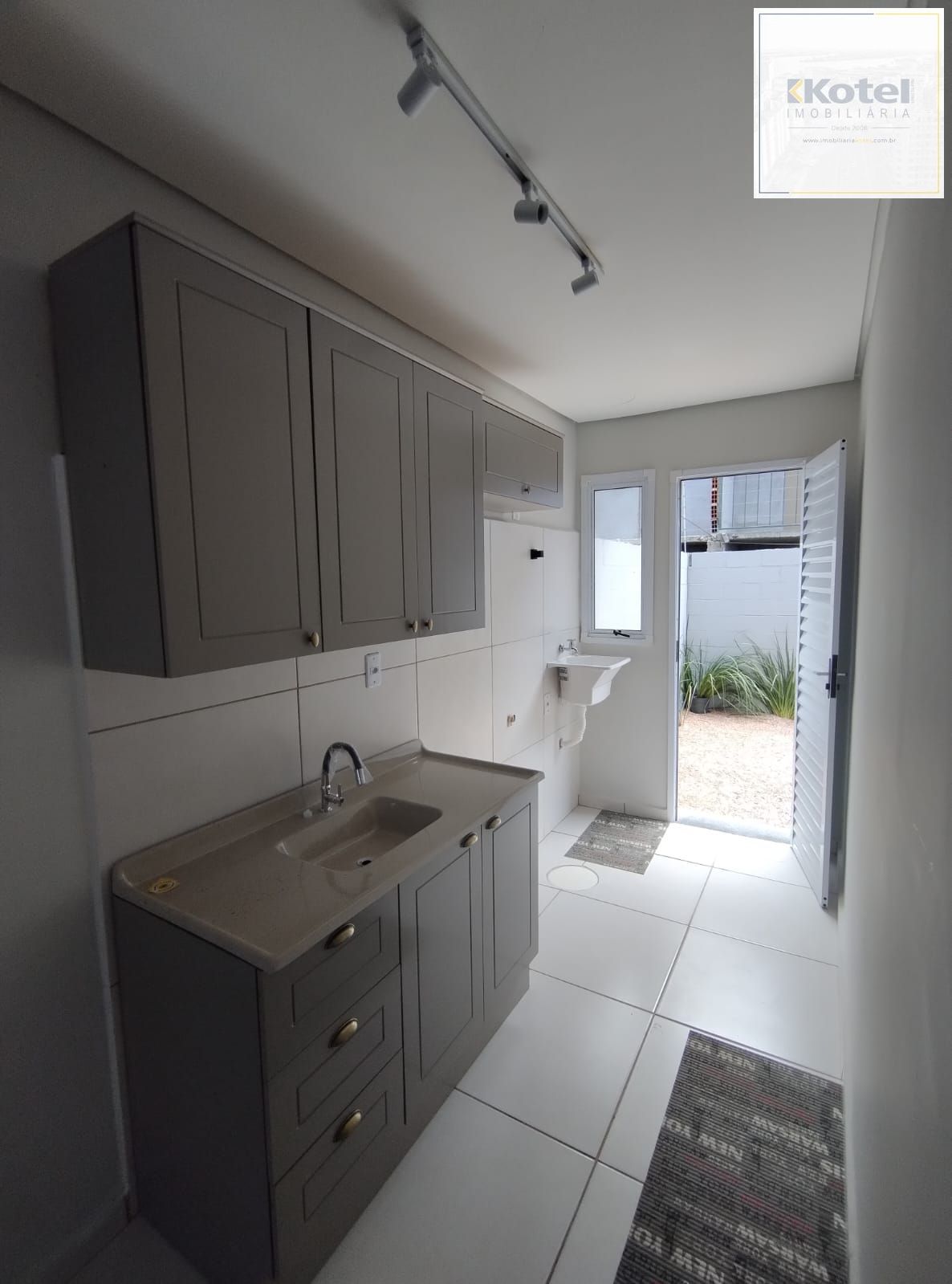 Casa 2 quartos à venda, 42m², Restinga - Porto Alegre — foto 3