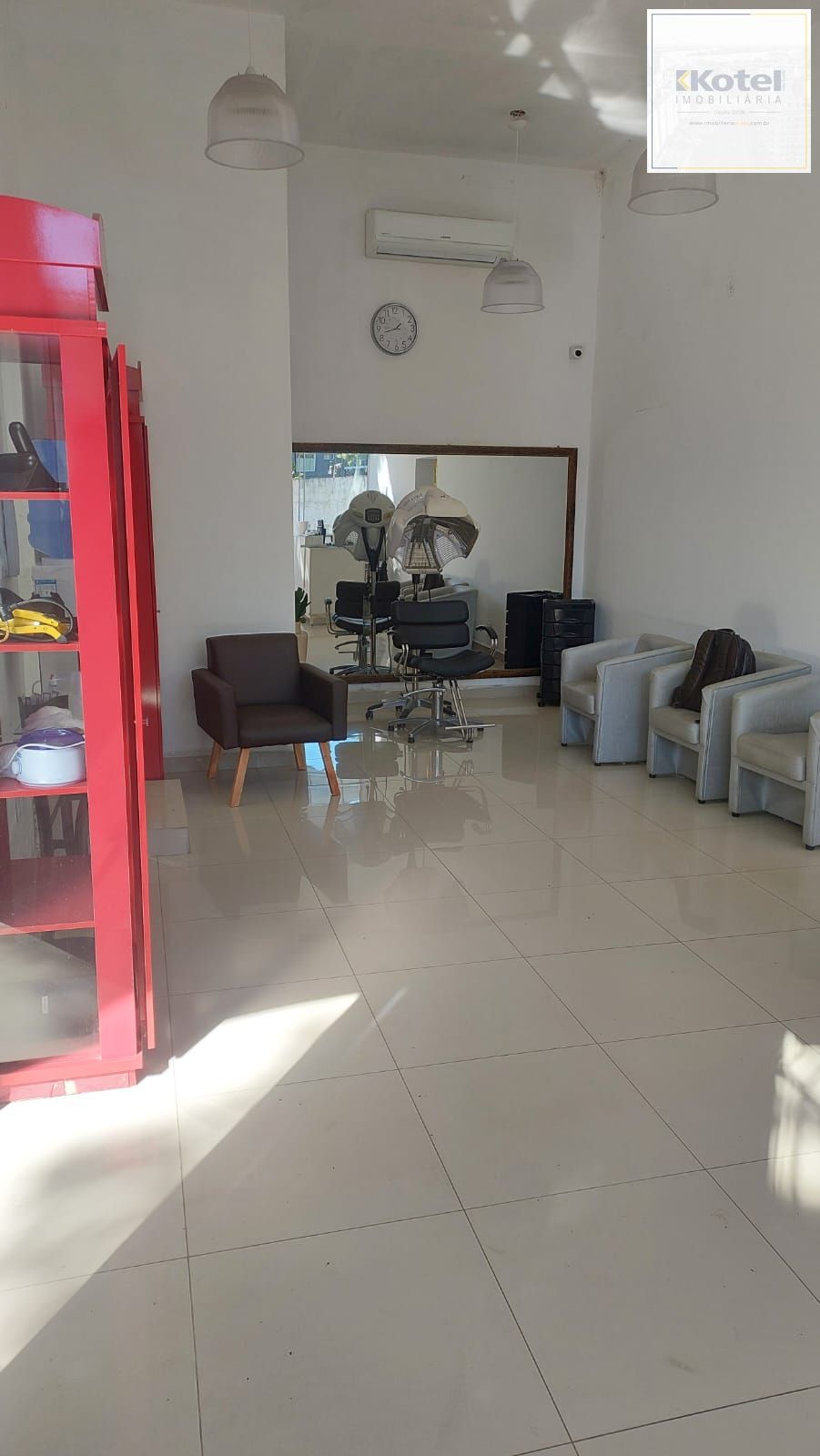 PRÉDIO COMERCIAL COM 5 SALAS E PROJETO APROVADO APARTAMENTO 100M2