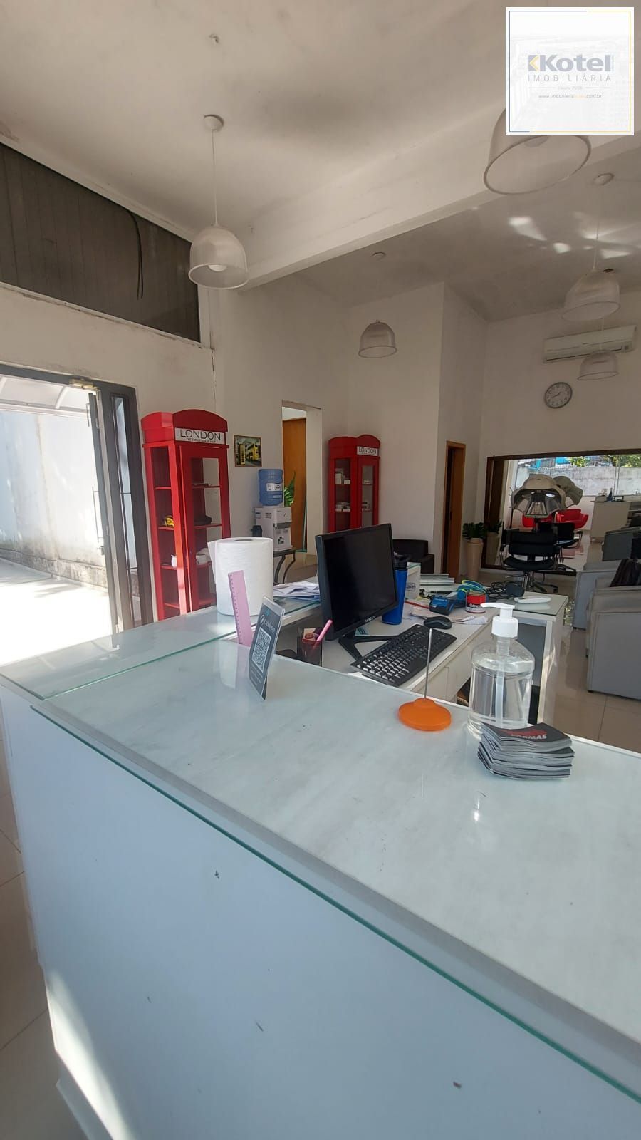 PRÉDIO COMERCIAL COM 5 SALAS E PROJETO APROVADO APARTAMENTO 100M2