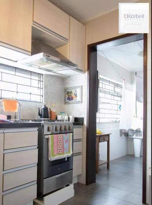 EXCELENTE APARTAMENTO 3 DORIMITÓRIOS, SENDO 1 SUÍTE, 4 BANHEIROS, COM BOX