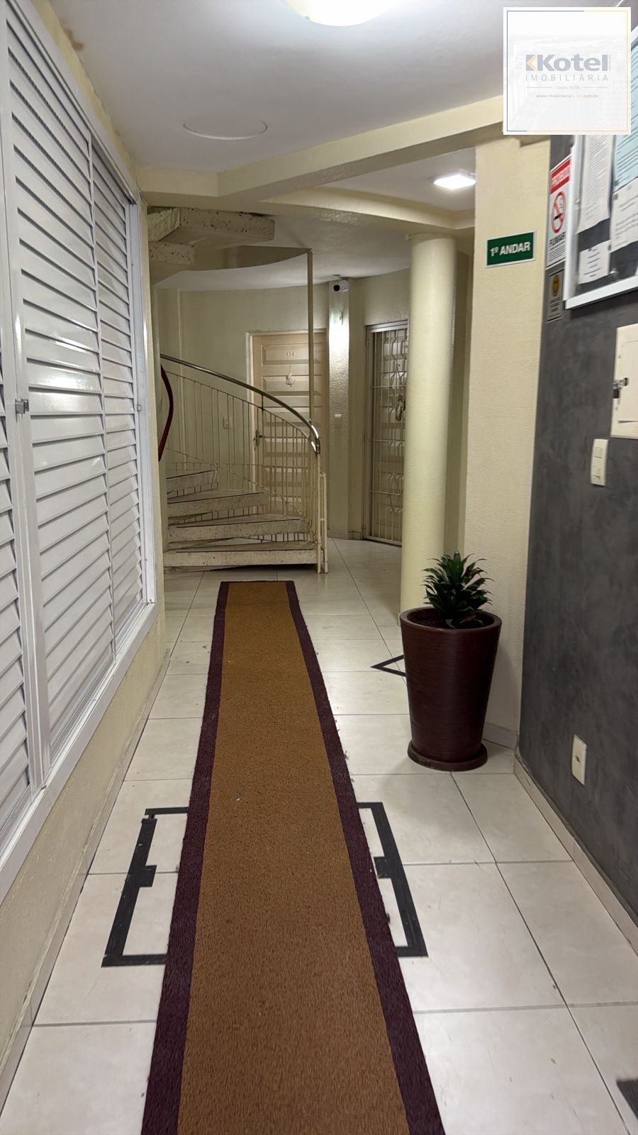 Apartamento de 1 dormitório, todo reformado e mobiliado, com vaga de garagem escriturada, localizado no bairro Santa Teresa. — foto 4