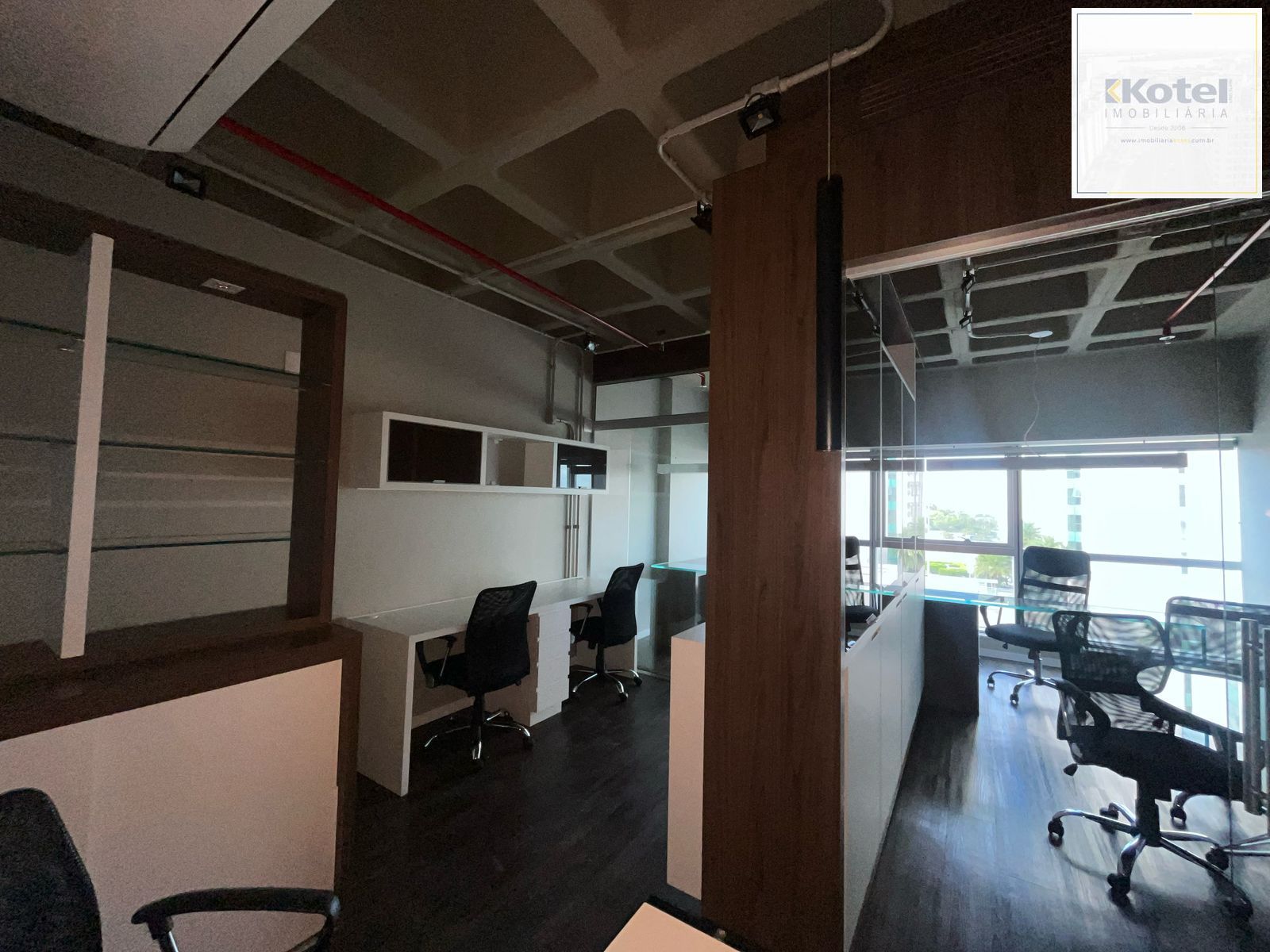 Sala mobiliada no Diamond Tower