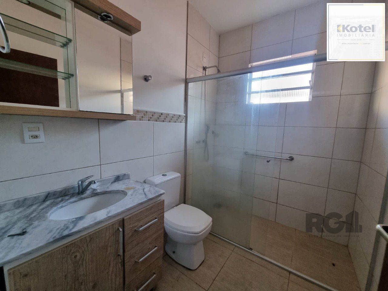 Linda Casa Bairro Ipanema 02 Dormitórios Suíte — foto 4