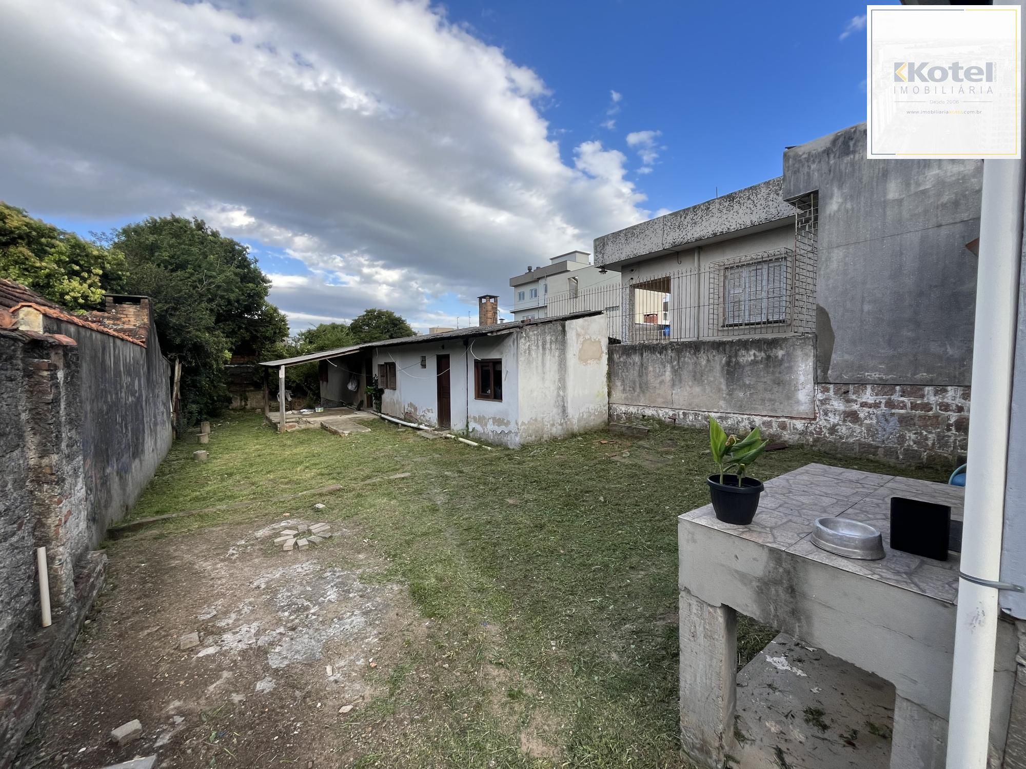 Casa com pátio grande semi-mobiliada no Bairro Camaquã. — foto 4