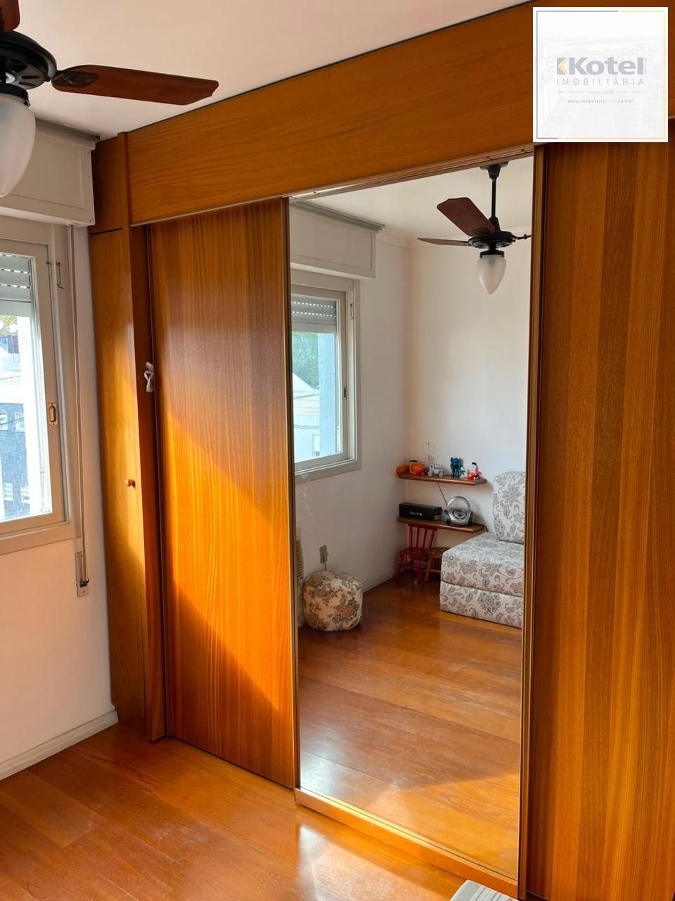 apartamento de 2 dormitórios a venda na rua Roque Calage — foto 5