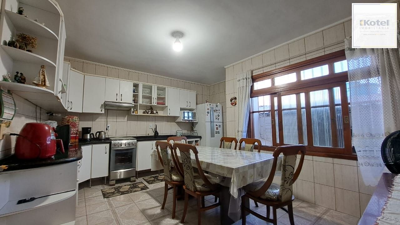 Casa 4 quartos à venda, 280m², Morro Santana - Porto Alegre