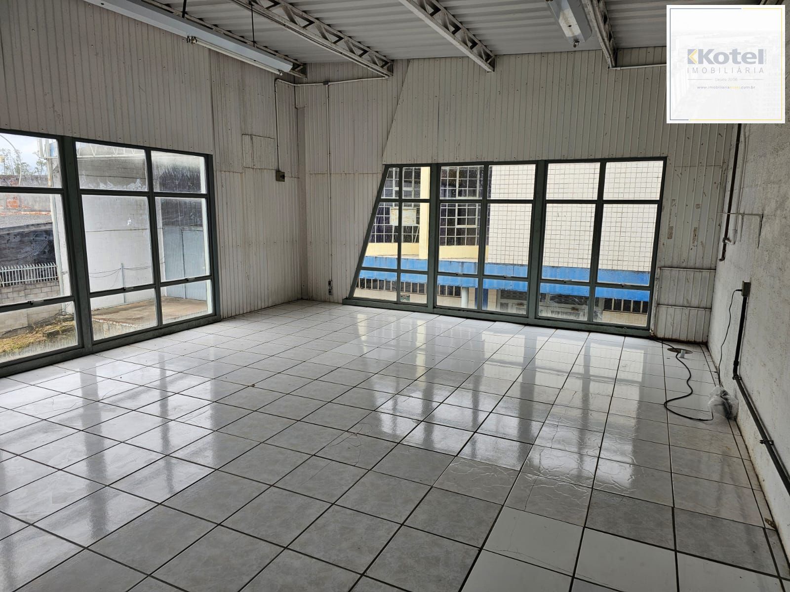 Pavilhão 3 quartos à venda, 2200m², Morro Santana - Porto Alegre — foto 4